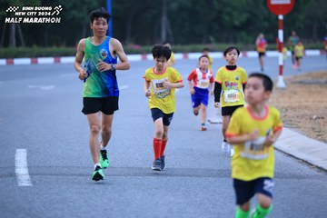 BINH DUONG NEW CITY HALF MARATHON 2024 - Ảnh #1726248