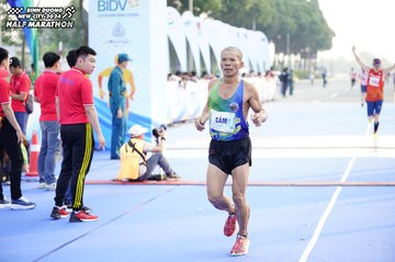 BINH DUONG NEW CITY HALF MARATHON 2024 - Ảnh #1758201