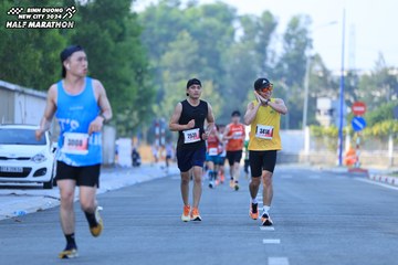 BINH DUONG NEW CITY HALF MARATHON 2024 - Ảnh #1763531