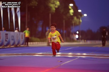 BINH DUONG NEW CITY HALF MARATHON 2024 - Ảnh #1729363