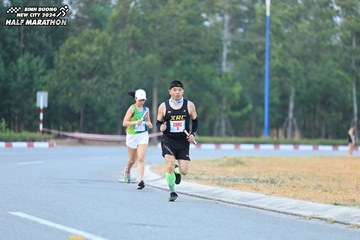 BINH DUONG NEW CITY HALF MARATHON 2024 - Ảnh #1735403
