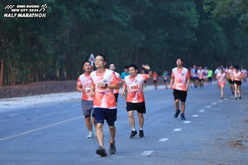 BINH DUONG NEW CITY HALF MARATHON 2024 - Ảnh #1750468
