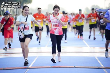 BINH DUONG NEW CITY HALF MARATHON 2024 - Ảnh #1758896