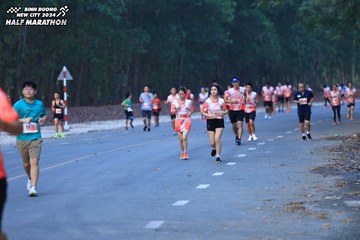 BINH DUONG NEW CITY HALF MARATHON 2024 - Ảnh #1750504