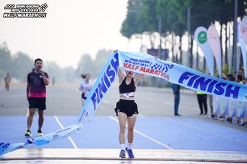 BINH DUONG NEW CITY HALF MARATHON 2024 - Ảnh #1771939