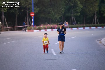 BINH DUONG NEW CITY HALF MARATHON 2024 - Ảnh #1727275