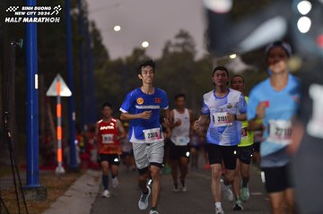 BINH DUONG NEW CITY HALF MARATHON 2024 - Ảnh #1740937