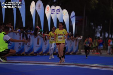 BINH DUONG NEW CITY HALF MARATHON 2024 - Ảnh #1729194