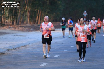 BINH DUONG NEW CITY HALF MARATHON 2024 - Ảnh #1771904