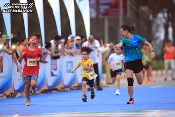 BINH DUONG NEW CITY HALF MARATHON 2024 - Ảnh #1728582