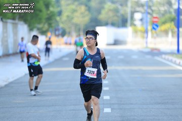 BINH DUONG NEW CITY HALF MARATHON 2024 - Ảnh #1771574