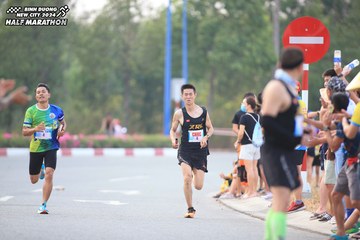 BINH DUONG NEW CITY HALF MARATHON 2024 - Ảnh #1736642