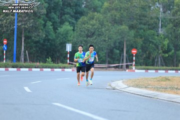 BINH DUONG NEW CITY HALF MARATHON 2024 - Ảnh #1735801