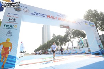 BINH DUONG NEW CITY HALF MARATHON 2024 - Ảnh #1819244
