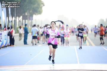 BINH DUONG NEW CITY HALF MARATHON 2024 - Ảnh #1759187