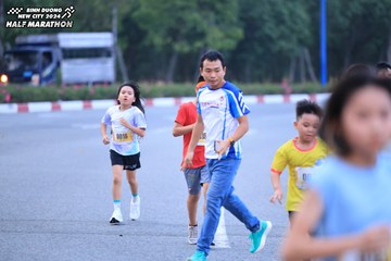BINH DUONG NEW CITY HALF MARATHON 2024 - Ảnh #1726544