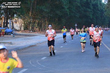 BINH DUONG NEW CITY HALF MARATHON 2024 - Ảnh #1771757