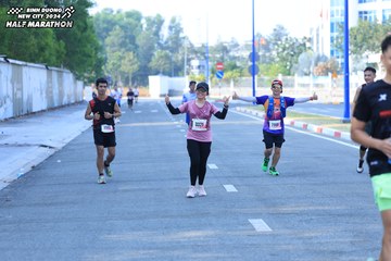 BINH DUONG NEW CITY HALF MARATHON 2024 - Ảnh #1770003