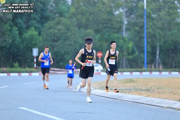 BINH DUONG NEW CITY HALF MARATHON 2024 - Ảnh #1736036