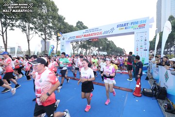 BINH DUONG NEW CITY HALF MARATHON 2024 - Ảnh #1738182