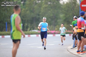 BINH DUONG NEW CITY HALF MARATHON 2024 - Ảnh #1736852