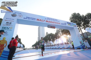 BINH DUONG NEW CITY HALF MARATHON 2024 - Ảnh #1819323