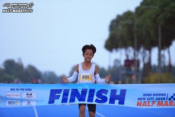 BINH DUONG NEW CITY HALF MARATHON 2024 - Ảnh #1727460