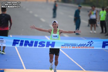 BINH DUONG NEW CITY HALF MARATHON 2024 - Ảnh #1738616