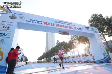 BINH DUONG NEW CITY HALF MARATHON 2024 - Ảnh #1819469