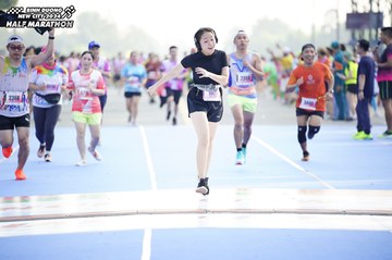 BINH DUONG NEW CITY HALF MARATHON 2024 - Ảnh #1759219