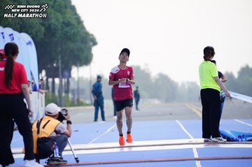 BINH DUONG NEW CITY HALF MARATHON 2024 - Ảnh #1771172
