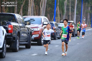 BINH DUONG NEW CITY HALF MARATHON 2024 - Ảnh #1755994