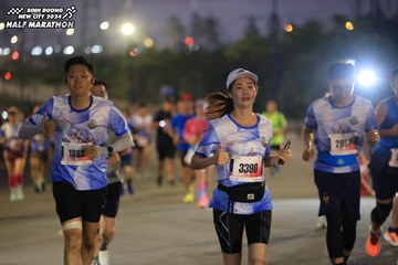 BINH DUONG NEW CITY HALF MARATHON 2024 - Ảnh #1741535