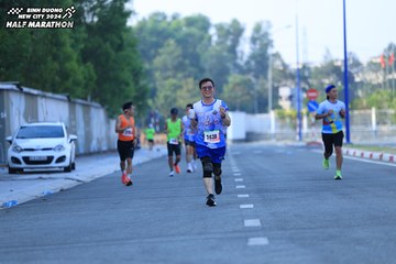 BINH DUONG NEW CITY HALF MARATHON 2024 - Ảnh #1776253