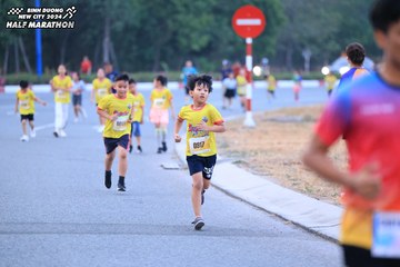 BINH DUONG NEW CITY HALF MARATHON 2024 - Ảnh #1726432