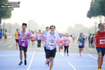 BINH DUONG NEW CITY HALF MARATHON 2024 - Ảnh #1763202