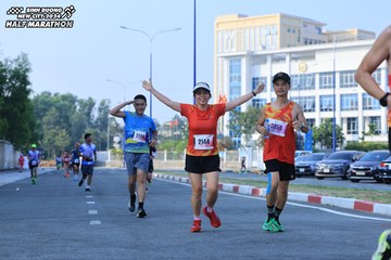 BINH DUONG NEW CITY HALF MARATHON 2024 - Ảnh #1766193
