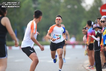 BINH DUONG NEW CITY HALF MARATHON 2024 - Ảnh #1736909