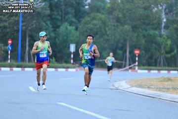 BINH DUONG NEW CITY HALF MARATHON 2024 - Ảnh #1736016