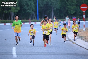 BINH DUONG NEW CITY HALF MARATHON 2024 - Ảnh #1726347