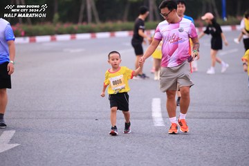 BINH DUONG NEW CITY HALF MARATHON 2024 - Ảnh #1727151