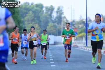 BINH DUONG NEW CITY HALF MARATHON 2024 - Ảnh #1776269