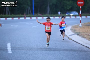 BINH DUONG NEW CITY HALF MARATHON 2024 - Ảnh #1726146