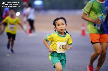 BINH DUONG NEW CITY HALF MARATHON 2024 - Ảnh #1725488