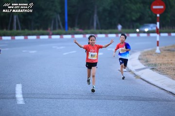 BINH DUONG NEW CITY HALF MARATHON 2024 - Ảnh #1726143
