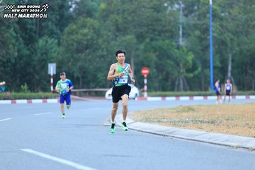 BINH DUONG NEW CITY HALF MARATHON 2024 - Ảnh #1735911
