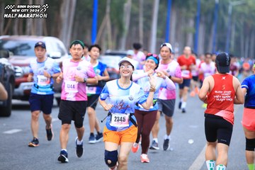 BINH DUONG NEW CITY HALF MARATHON 2024 - Ảnh #1750459