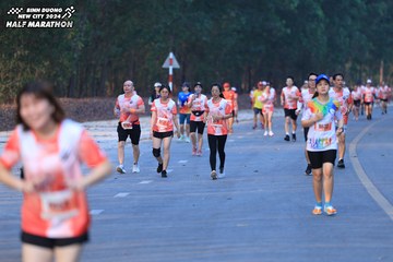 BINH DUONG NEW CITY HALF MARATHON 2024 - Ảnh #1771859