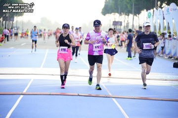 BINH DUONG NEW CITY HALF MARATHON 2024 - Ảnh #1763105