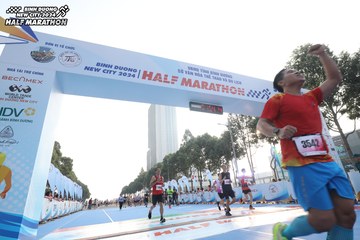 BINH DUONG NEW CITY HALF MARATHON 2024 - Ảnh #1821440